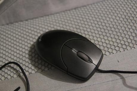 Retro počítačová myš genius netscroll - ps/2, genius