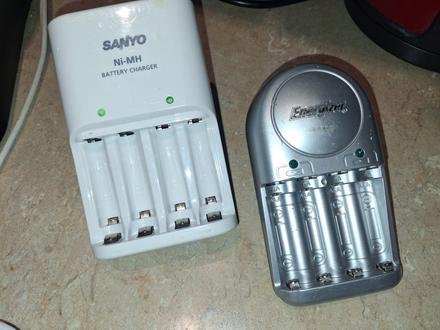 Nabíjačka na baterky 2 ks, 