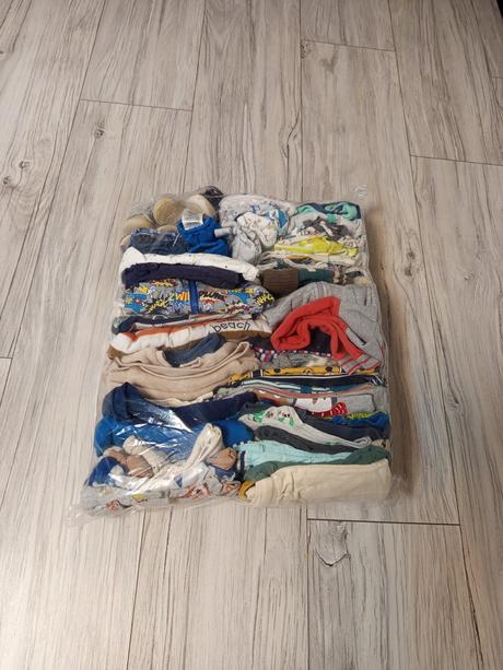 Balík oblečenia pre chlapca,