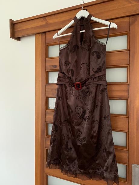 Spoločenské šaty, l