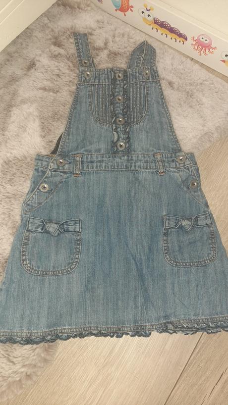 Taška plná vecí guess, benetton, laura biagiotti, 104–116