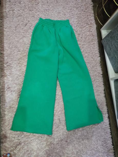 Tepláky, reserved,146