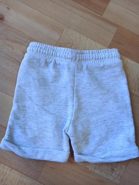 Tričká a kraťasy v. 80, f&f,80