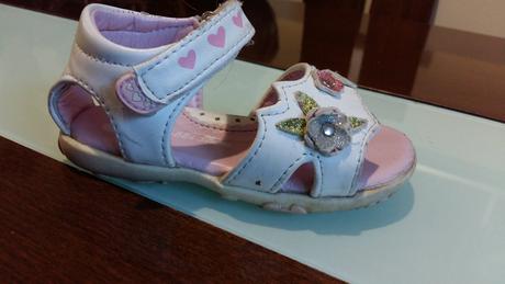 Pekné sandálky 23, bobbi shoes,23