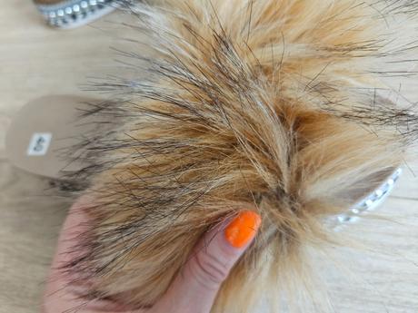 Nadherne slapky s kozusinkou.nove, 38 / 39