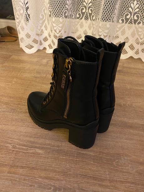 Guess topanky, guess,36