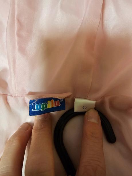 Ružová vetrovka, lupilu,92