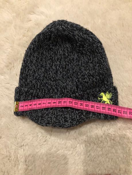 Čiapka na zimu so šiltom, 98