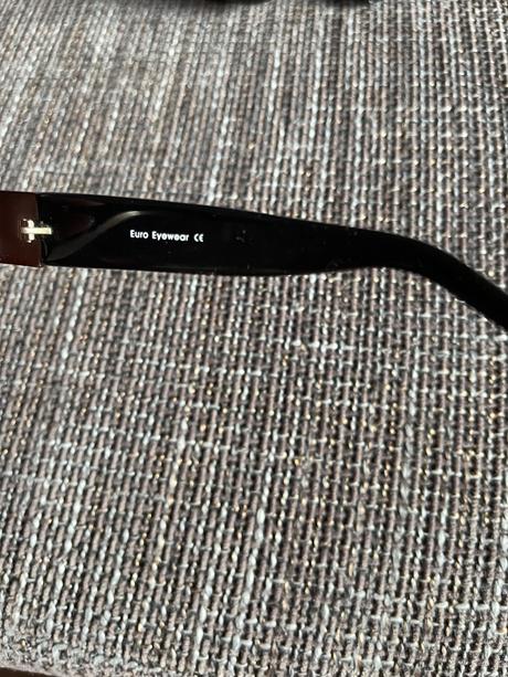 Slnecne okuliare revlon,