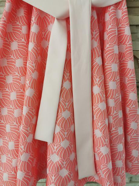 Šaty s bolerkom, 146