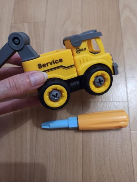 Srobovacie auto,