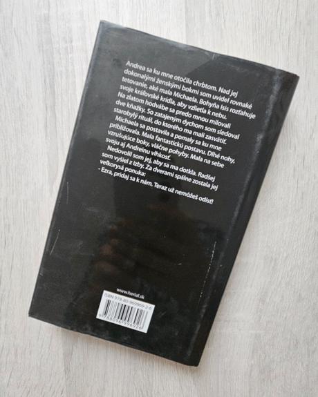 Kniha ..posadnutosť .., 