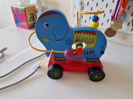 Ťahací a prevliekací sloník, 