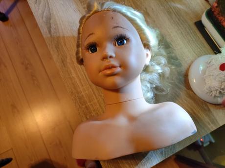 Česacia hlava, aj na šminky, 