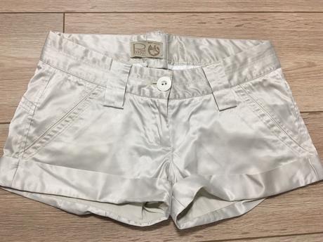 Šortky /kratasy, s