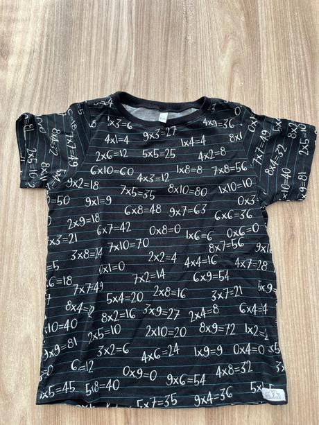 Násobilkové tričko, 128