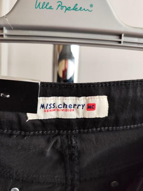 Rifle miss cherry, 34