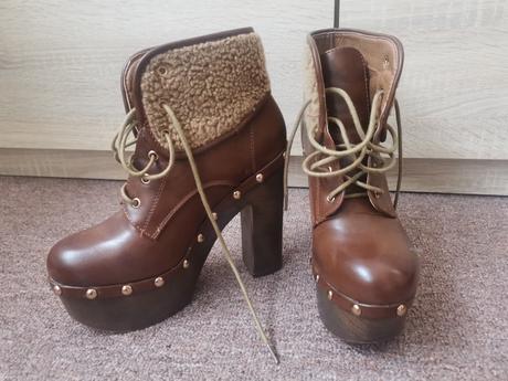 Členkove čižmy, 36