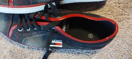 Plátenky, tommy hilfiger,44