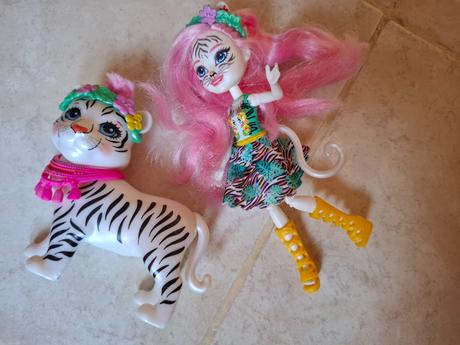 Enchantimals babika tiger s maznacikom,