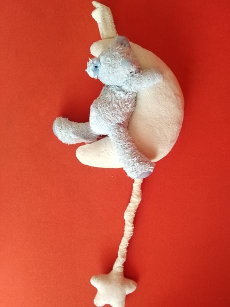 Macík na mesiačiku,