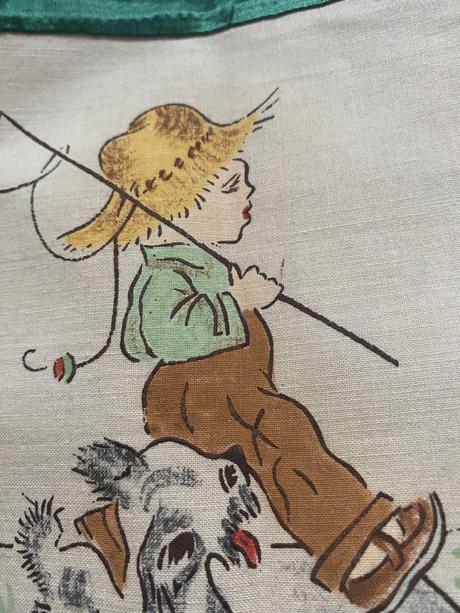 Runé malovaný, tkany obrúsok vintage, 