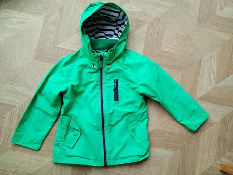 Prechodné bundičky, 104