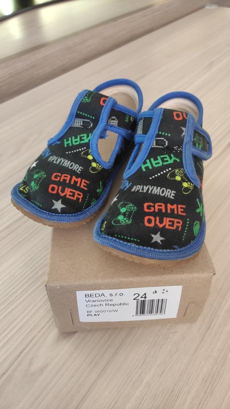 Papučky beda, beda,24