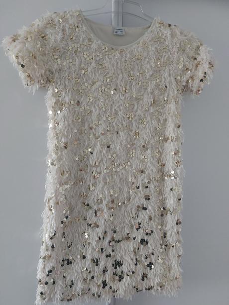 Dievčenské šaty, 152