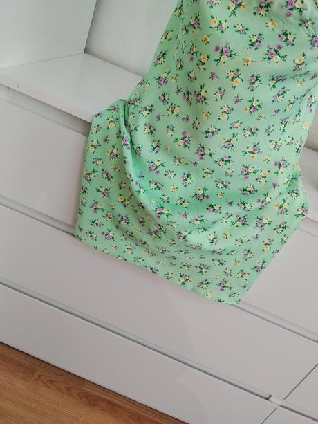 Saténové mini šaty zara  kvetinový vzor, zara,38 / m