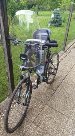Predná sedačka na bicykel so štítom,