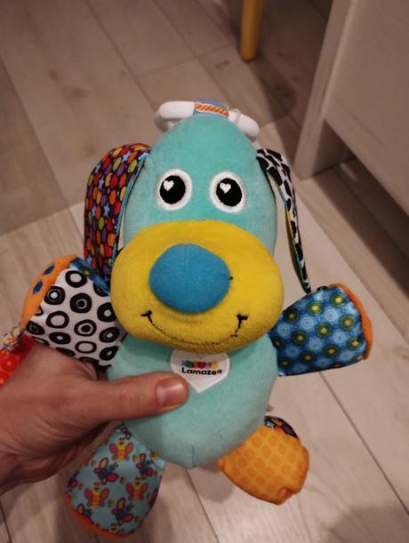 Lamanze pes štekajuci /šuštiaci/hrkajuci,