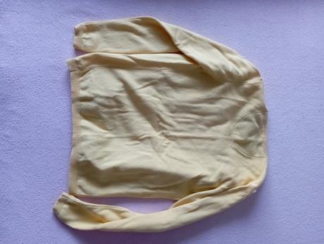 Žltý svetrik 110/116, lupilu,110