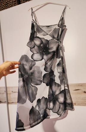 Zavinovacie šaty, s