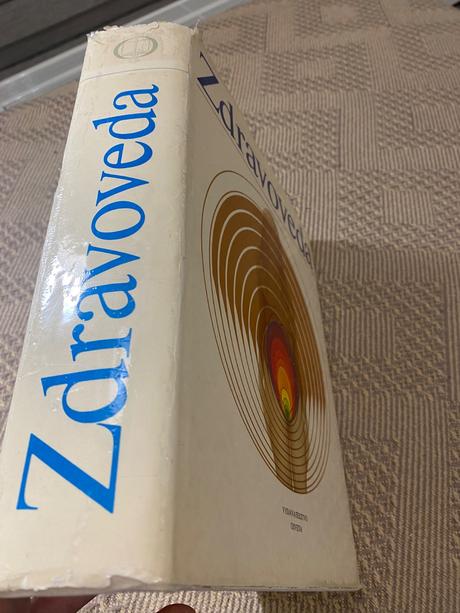 Obrovská stará retro kniha zdravoveda osveta 1980, 