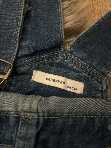 Kraťasy, reserved,134