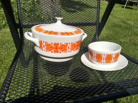 Retro porcelanova misa -20 eur,