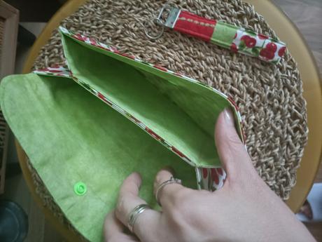 Krásna látková malá taštička s príveskom, 