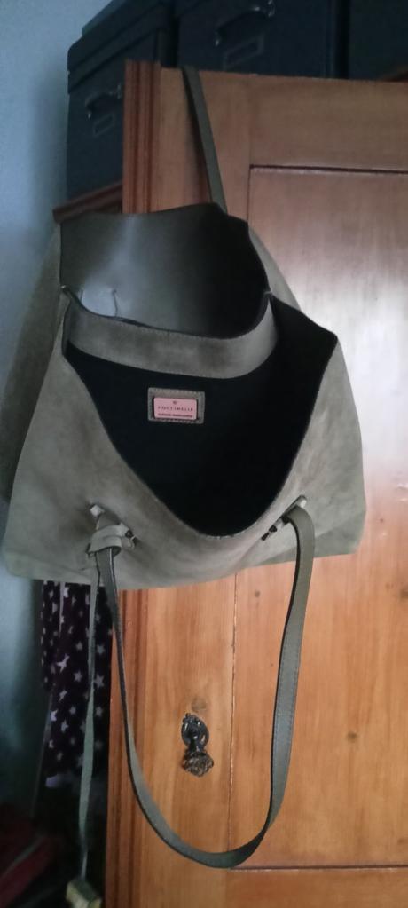 Kabelka coccinelle, coccinelle