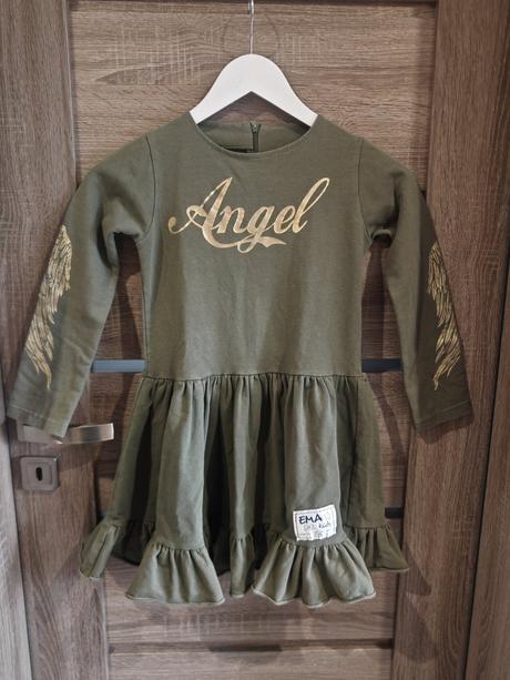 Dievčenské šaty, 128