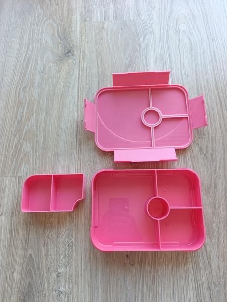 Box na desiatu s priehradkami, 