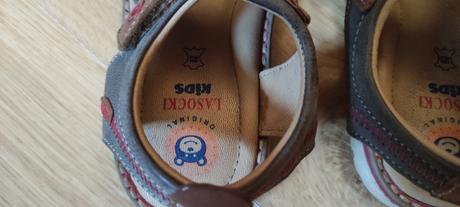 Sandalky, lasocki,28