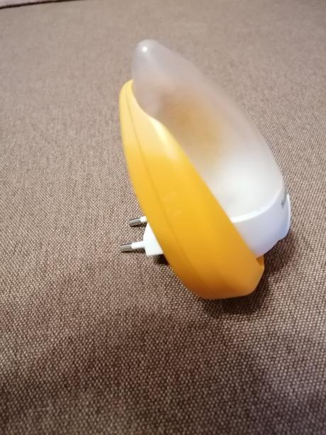 Lampa do zástrčky,
