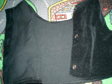 Vestička pre malú parádnicu, 68