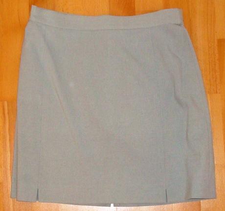 Svetlozelená minisukňa, 36