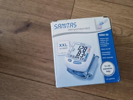 Zápästný tlakomer sbm 09, 