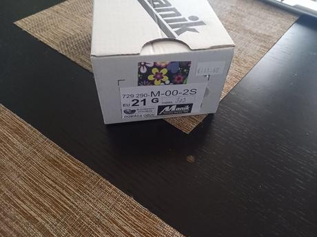 Papucky manik, manik,21