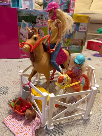 Barbie chelsea konska farma,