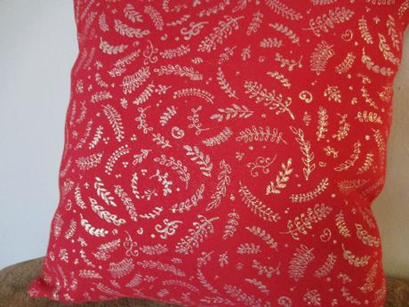 Vianočná obliečka so zlatým lurexom, 