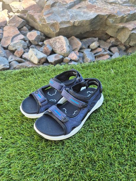 Sandálky ecco, ecco,33